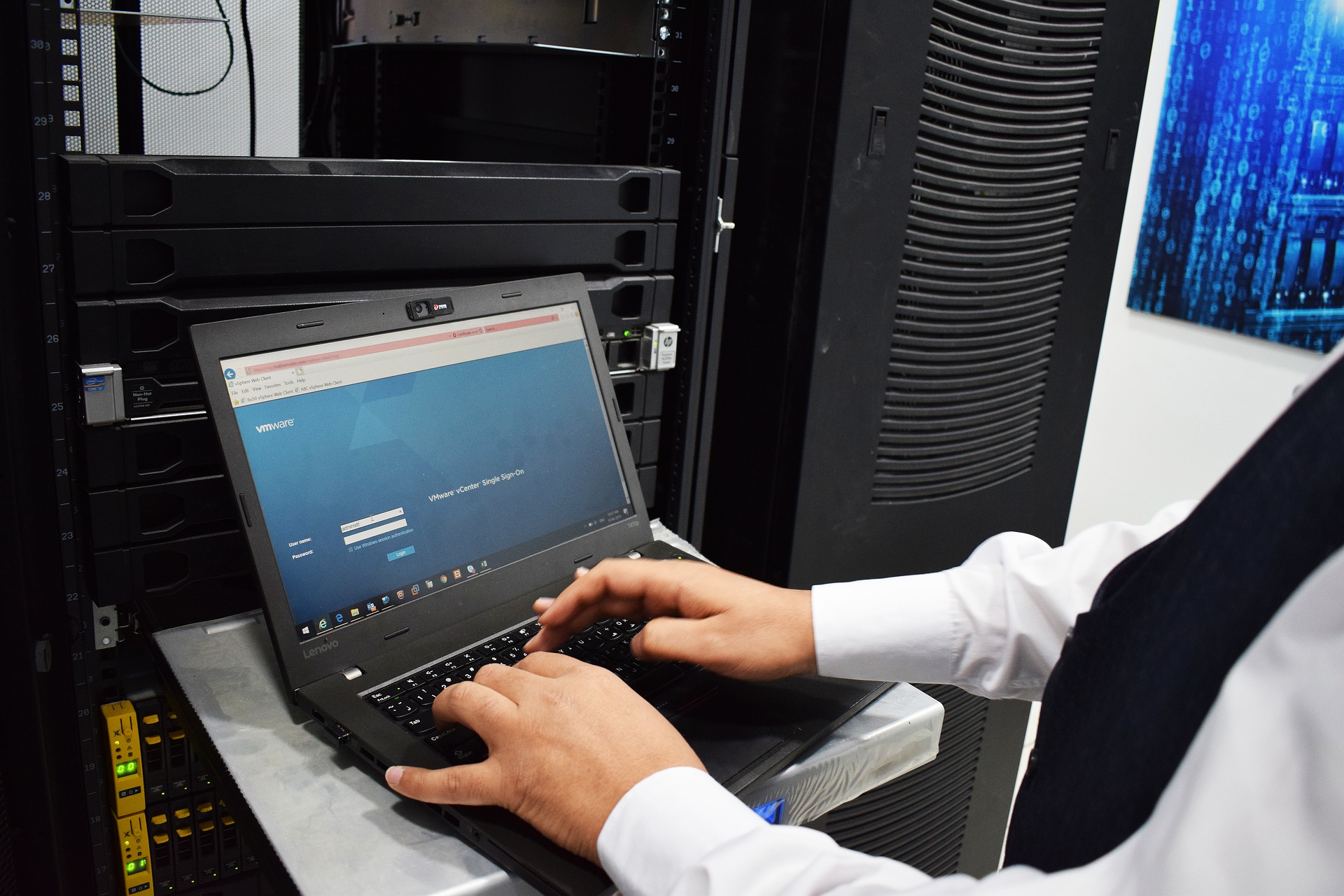 datacenter-4266405_1920 datacenter-4266405_1920